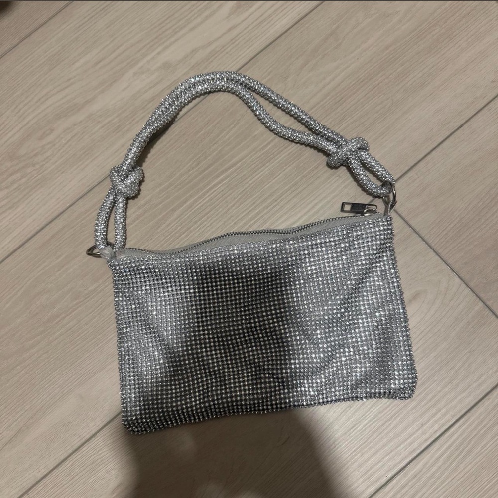 Elegant Silver Women's Handbag brand new